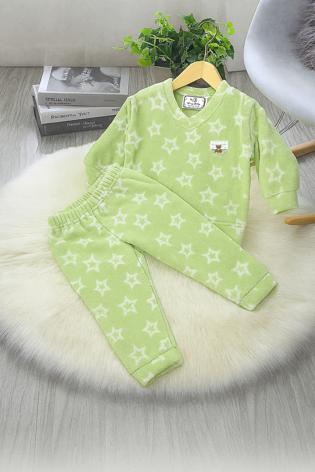 D519-White Star