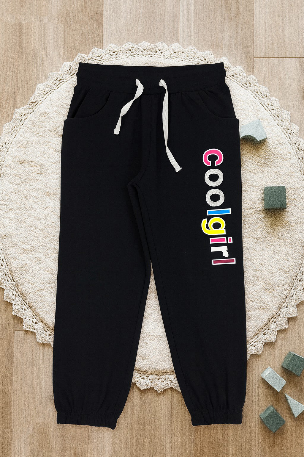 D9008-Coolgirl